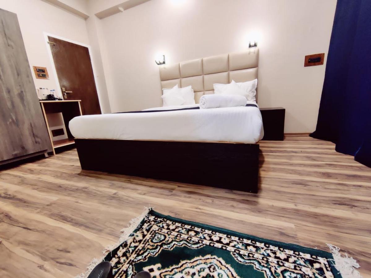 Gulshan Palace By Seven Hills Srinagar By Him Haults Hospitality المظهر الخارجي الصورة